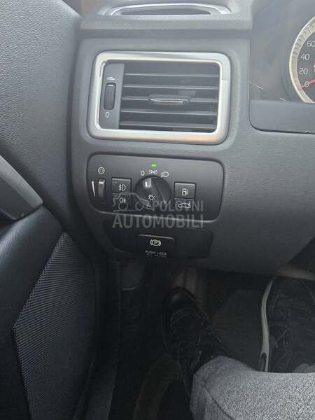 Volvo S80 MOMENTUM