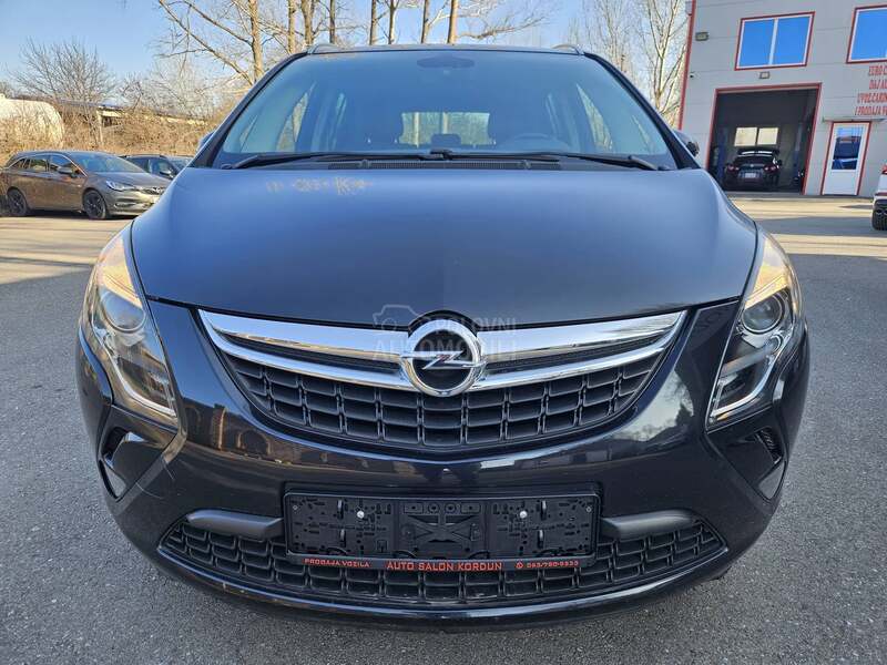 Opel Zafira O D L I C N A