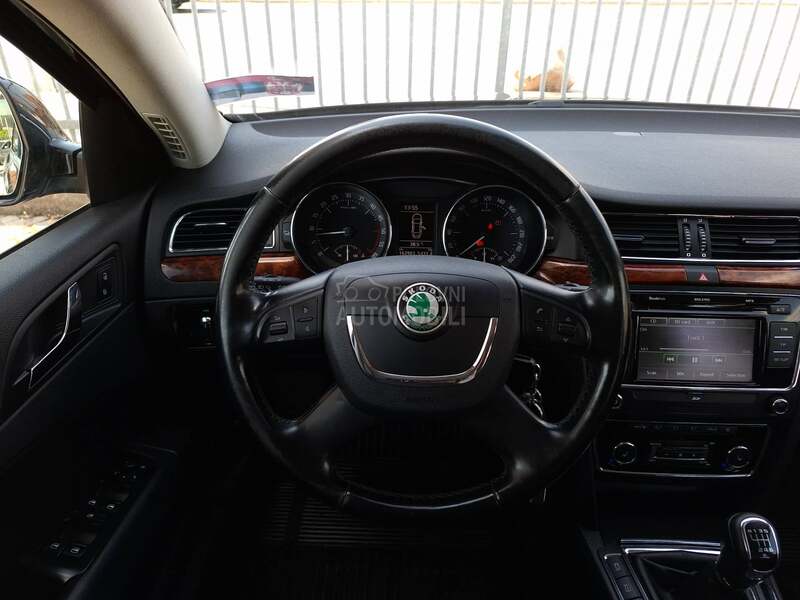 Škoda Superb 2.0tdi