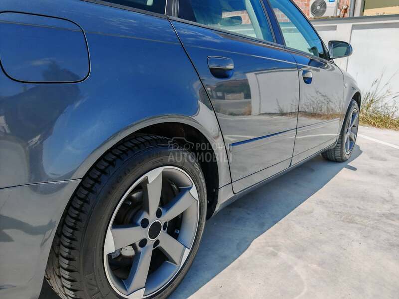 Audi A4 2.0 TDI/ROTOR/AUTO