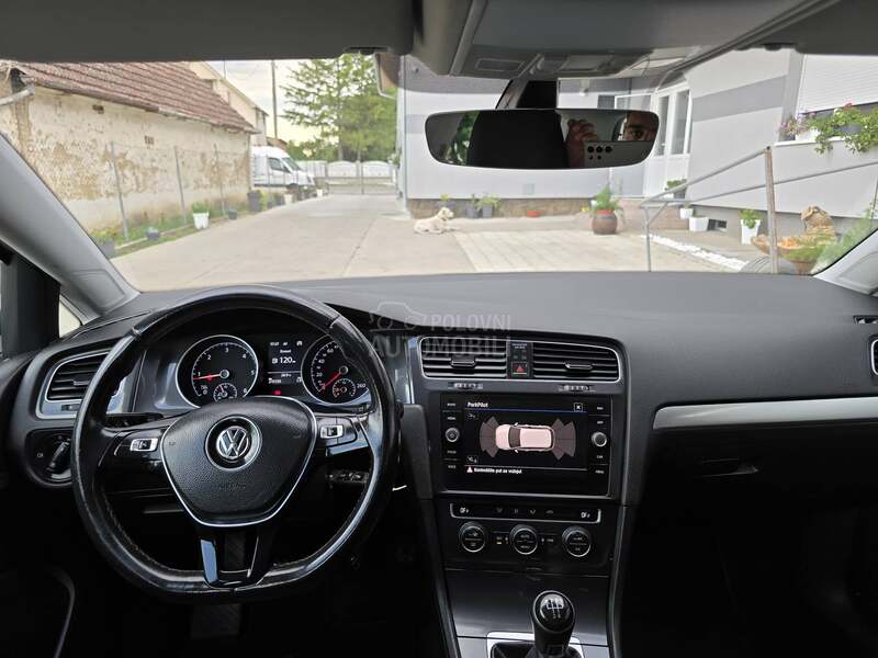 Volkswagen Golf 7 1.6TDI//COMFORTLINE/