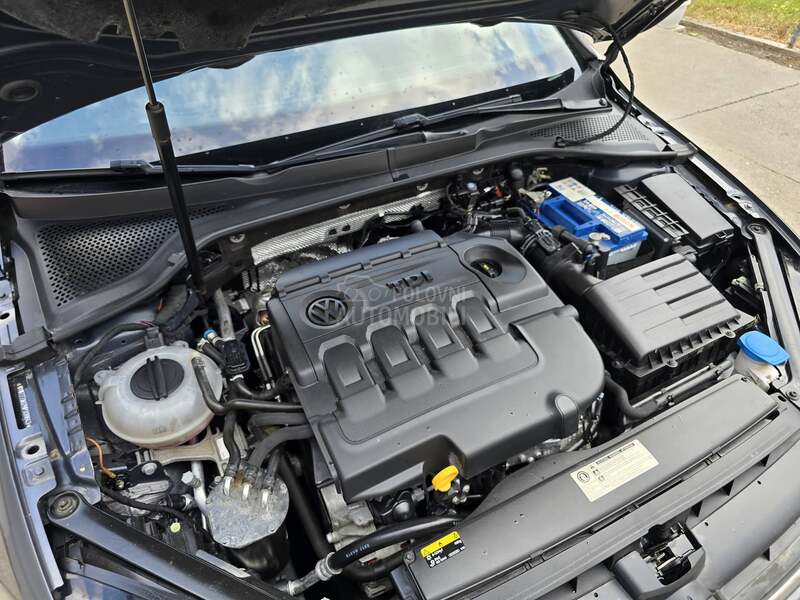 Volkswagen Golf 7 1.6TDI//COMFORTLINE/