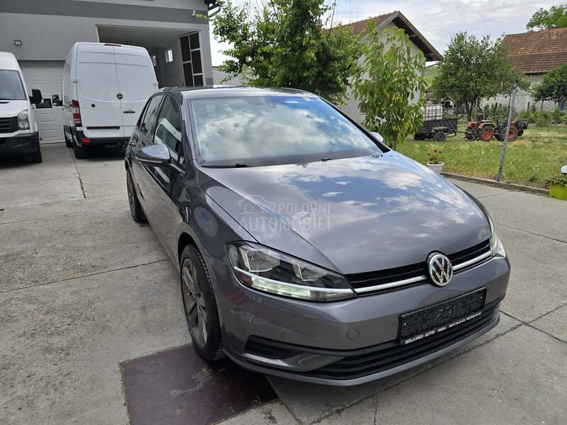 Volkswagen Golf 7 1.6TDI//COMFORTLINE/