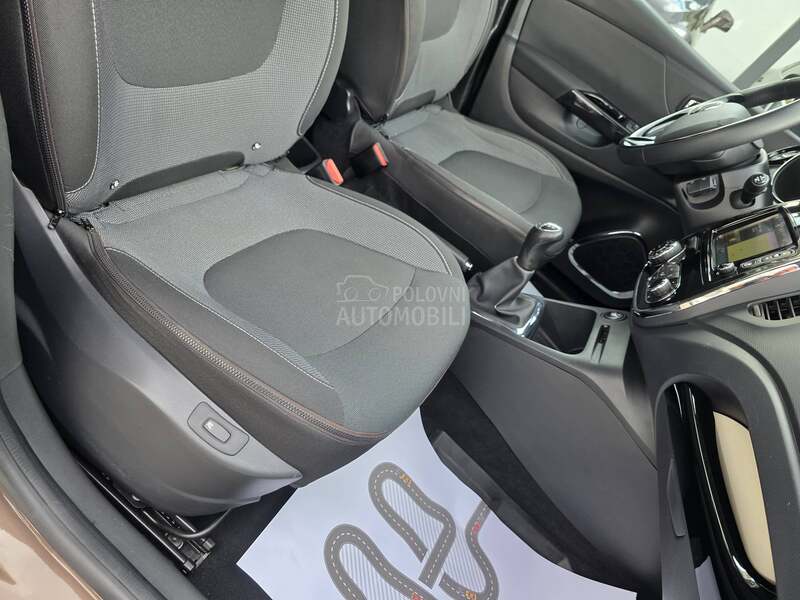 Renault Captur 1.5 DCI/INTENS