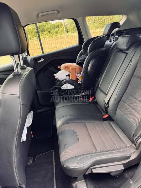 Ford Kuga TDCI TITANIUM