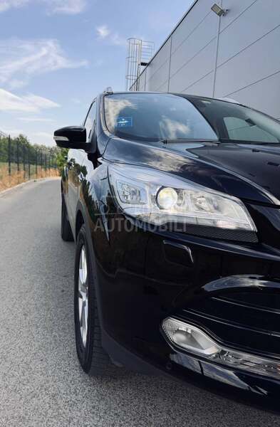 Ford Kuga TDCI TITANIUM