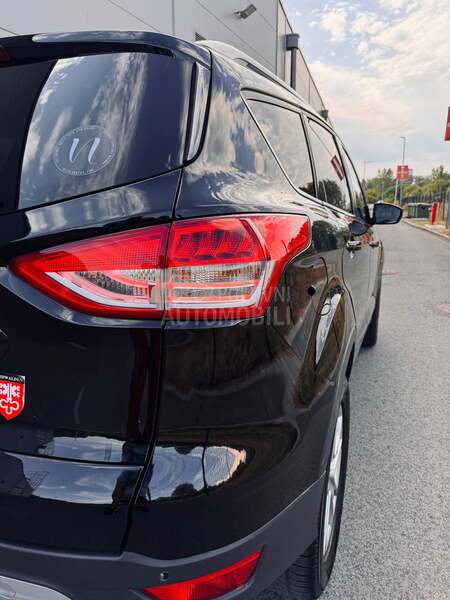 Ford Kuga TDCI TITANIUM