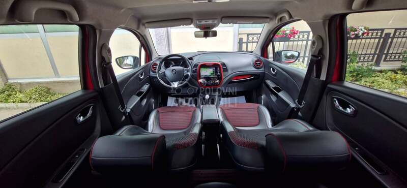 Renault Captur R.E.Z.E.R.V.I.S.A.N