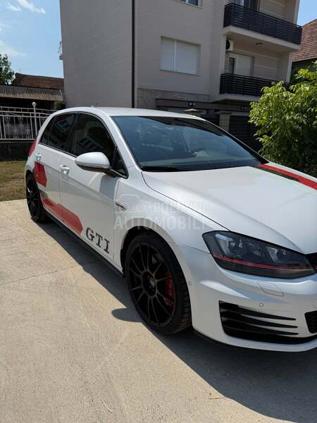 Volkswagen Golf 7 GTI