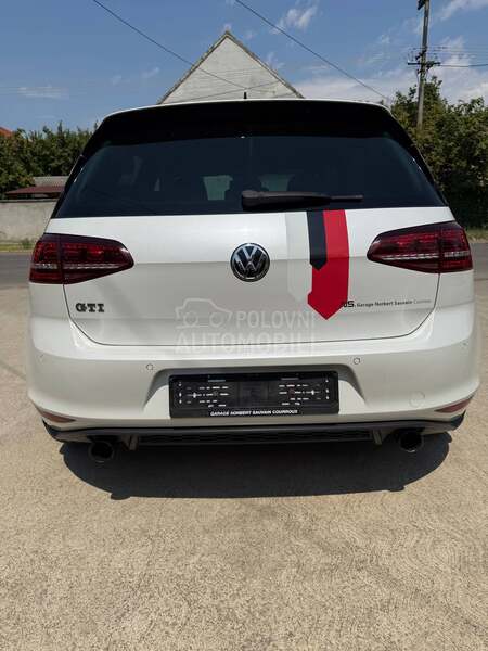 Volkswagen Golf 7 GTI