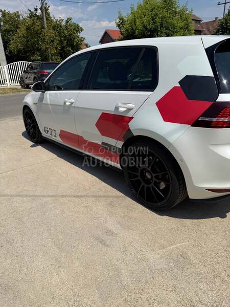 Volkswagen Golf 7 GTI
