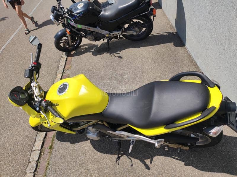 Kawasaki ER-6n ABS