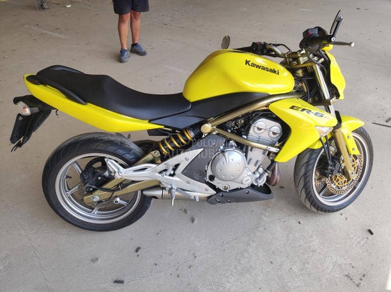 Kawasaki ER-6n ABS