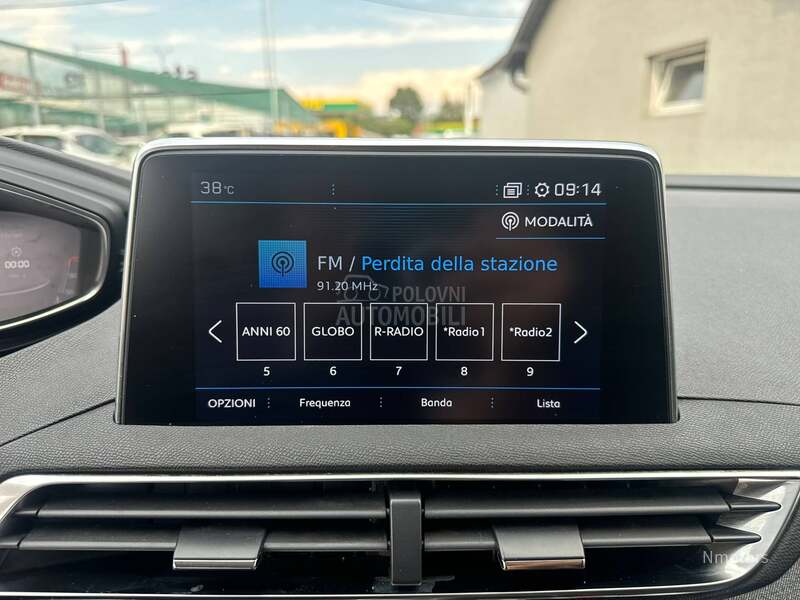 Peugeot 3008 1.5hdi ALLURE NAV