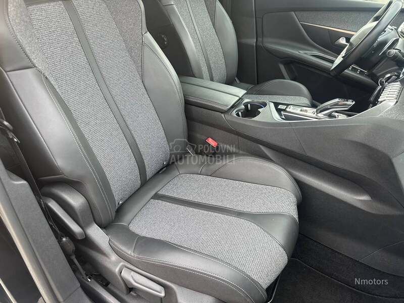 Peugeot 3008 1.5hdi ALLURE NAV
