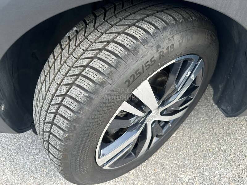 Peugeot 3008 1.5hdi ALLURE NAV