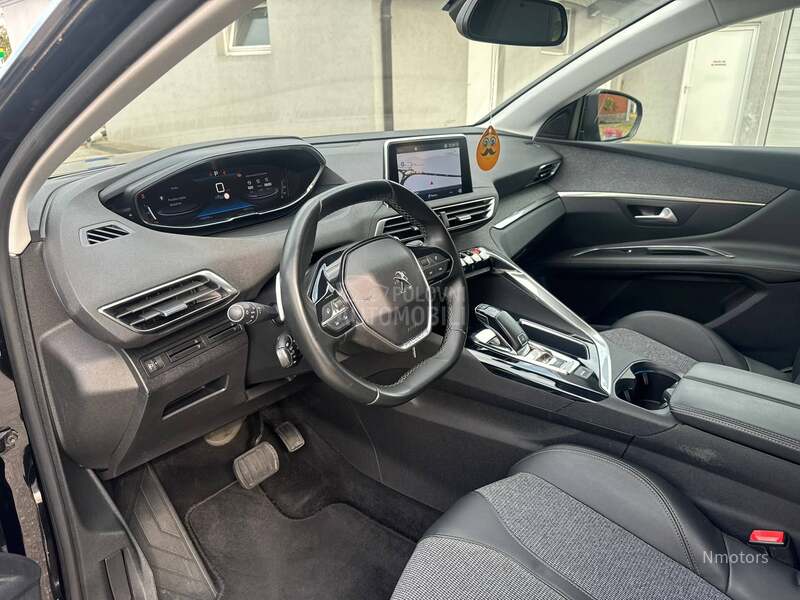 Peugeot 3008 1.5hdi ALLURE NAV