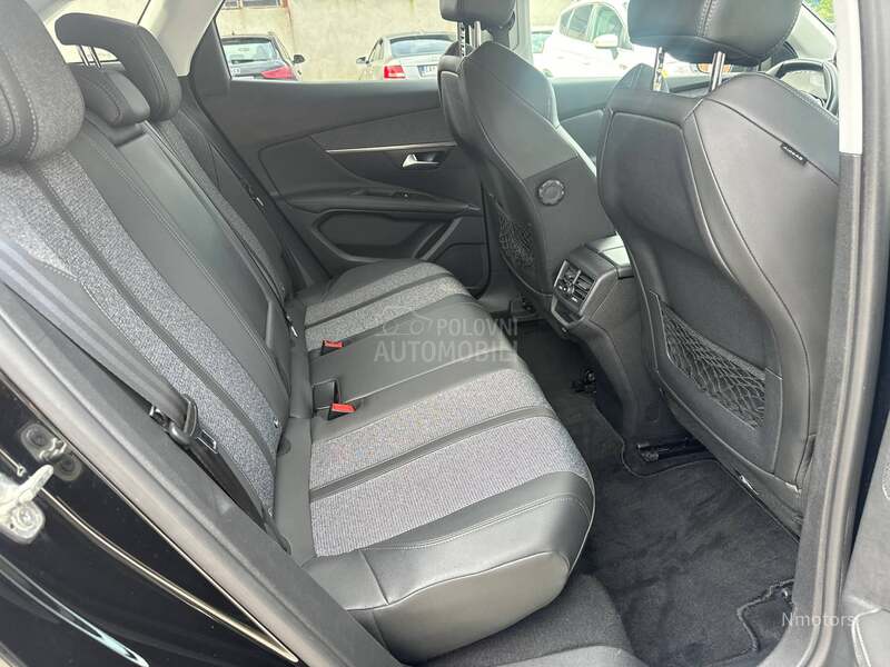 Peugeot 3008 1.5hdi ALLURE NAV