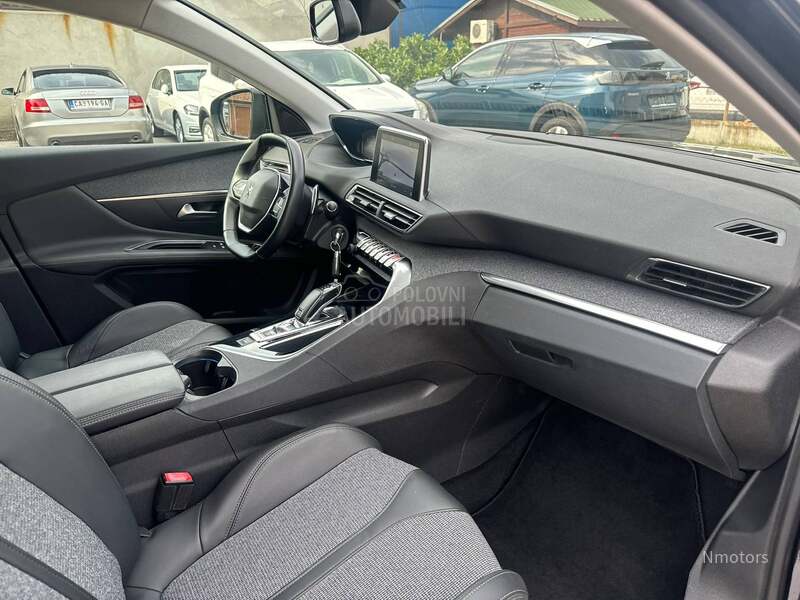 Peugeot 3008 1.5hdi ALLURE NAV