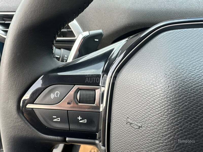 Peugeot 3008 1.5hdi NAV/KAM a/m