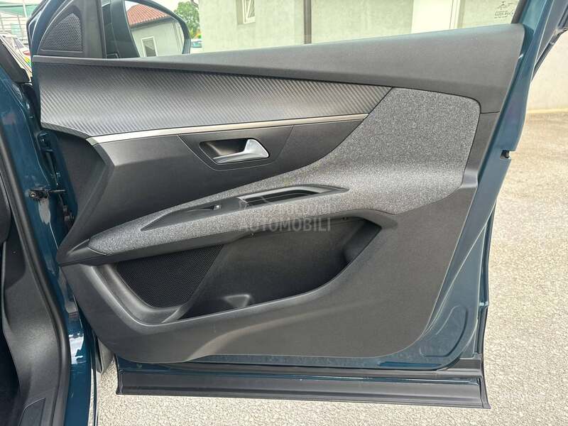 Peugeot 3008 1.5hdi NAV/KAM a/m