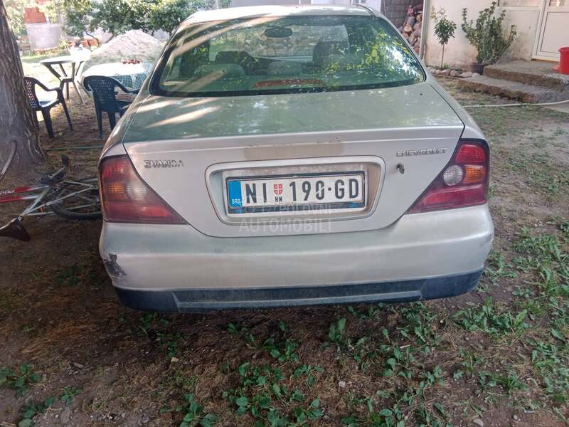 Chevrolet Evanda 