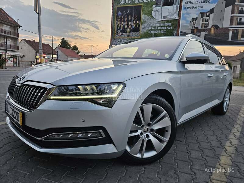 Škoda Superb 2.0TDI DSG/LED/KAM