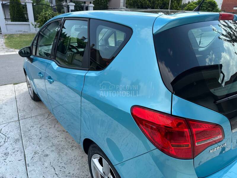Opel Meriva 1,4 16V P.A.N.O