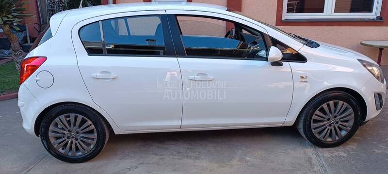 Opel Corsa D 1.2 active