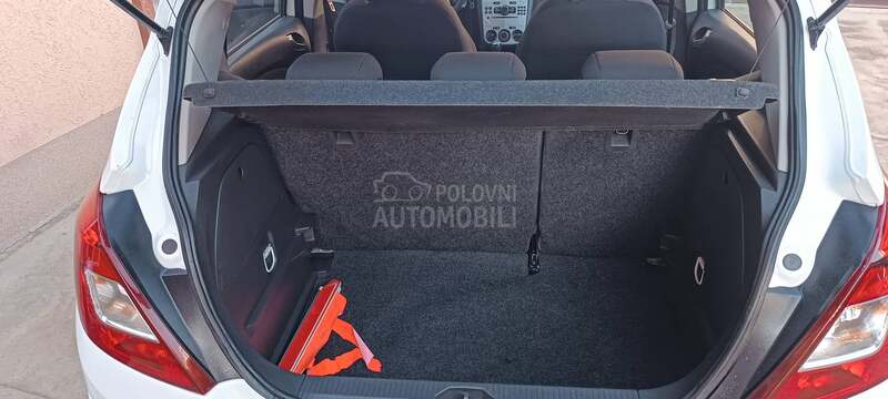 Opel Corsa D 1.2 active
