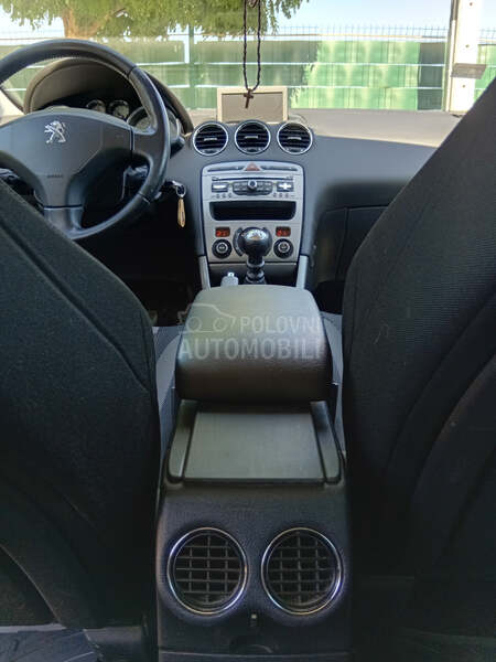 Peugeot 308 1.6 E HDI