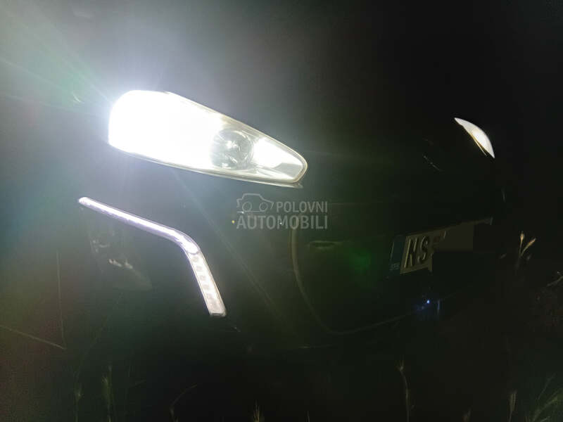 Peugeot 308 1.6 E HDI