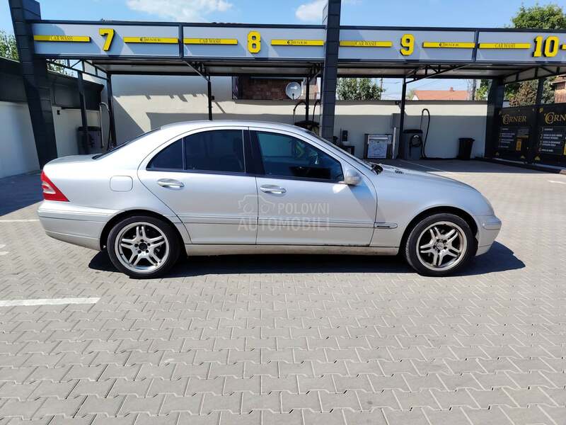 Mercedes Benz C 200 Auto put k.m.