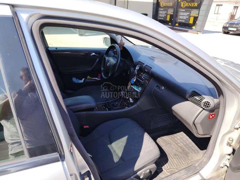 Mercedes Benz C 200 Auto put k.m.