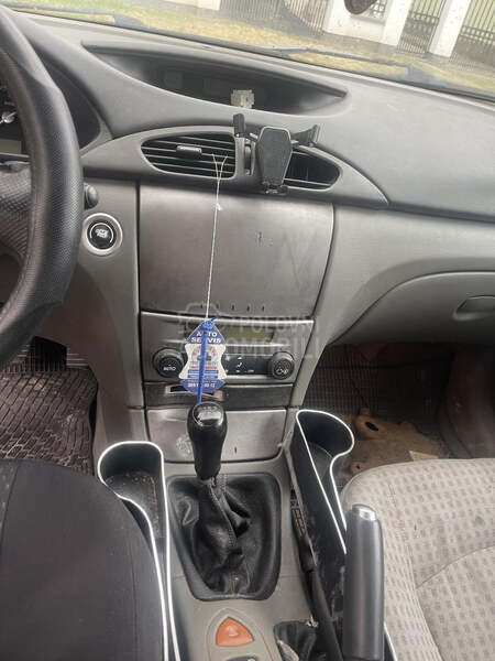 Renault Laguna II 1.9 dci