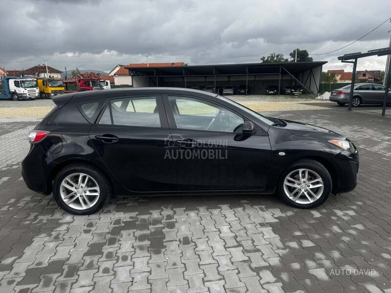 Mazda 3 1.6B SVAJCARSKA