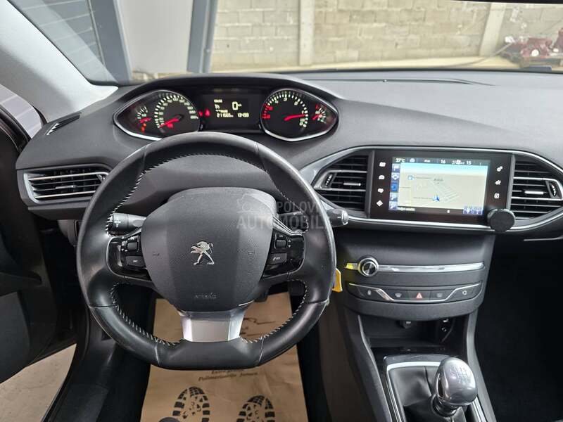 Peugeot 308 1.6 HDI PANO