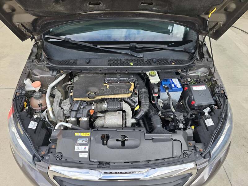 Peugeot 308 1.6 HDI PANO