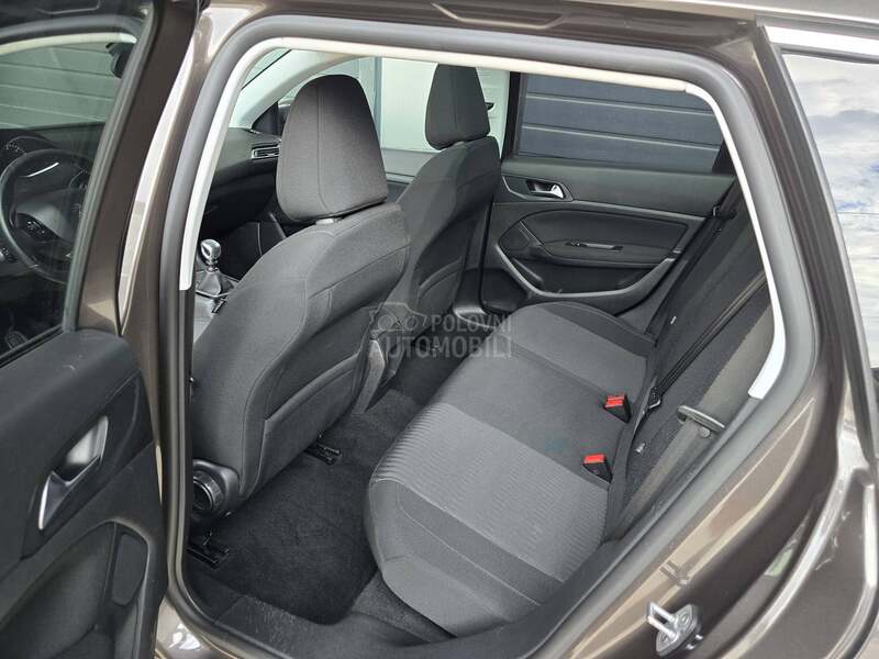 Peugeot 308 1.6 HDI PANO