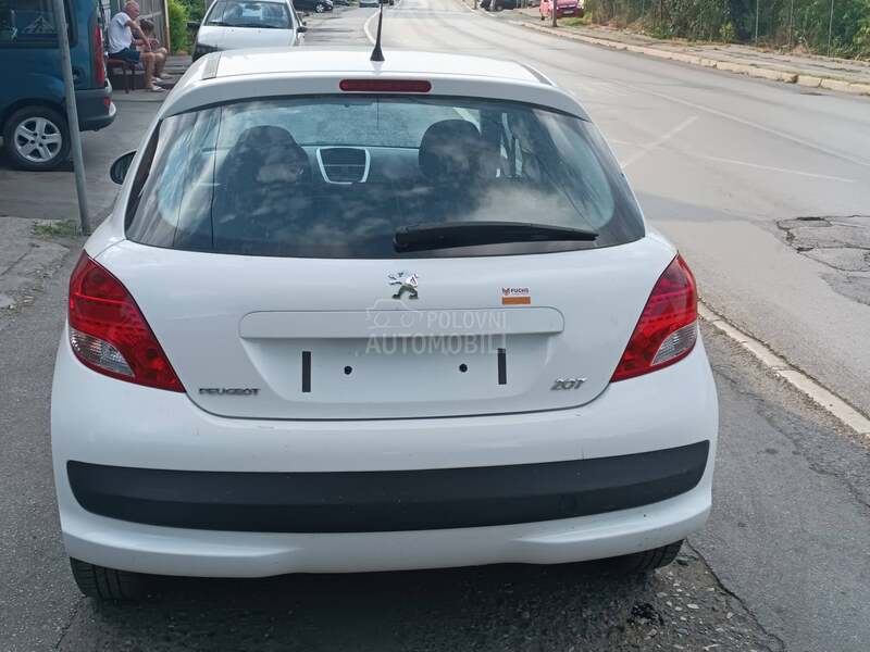 Peugeot 207 1.4 hdi restajling