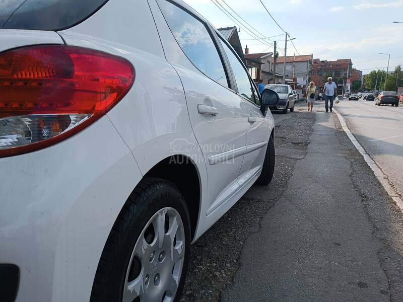 Peugeot 207 1.4 hdi restajling