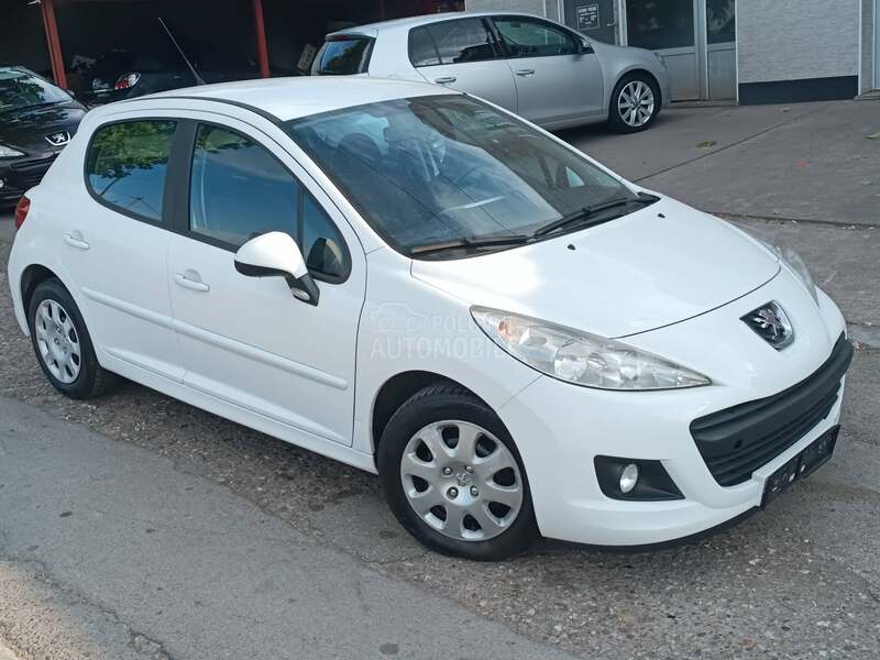 Peugeot 207 1.4 hdi restajling