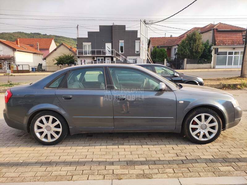 Audi A4 1.8t quattro