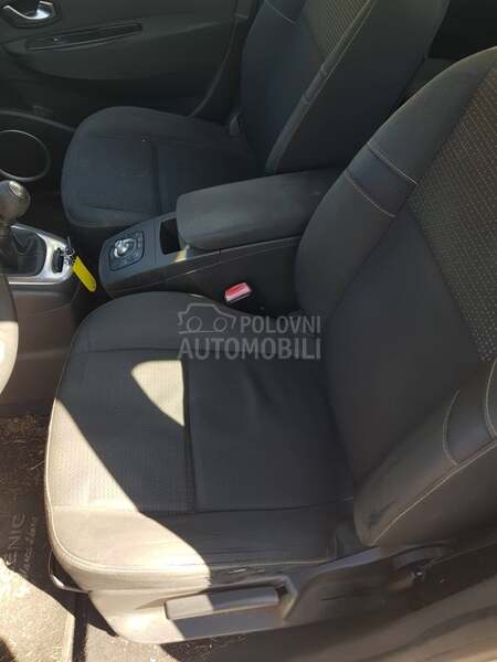 Renault Scenic 1.5 DCI