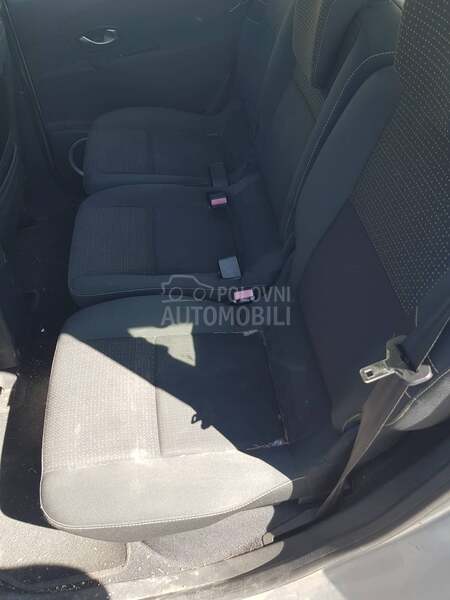 Renault Scenic 1.5 DCI