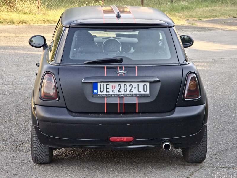 MINI One 
