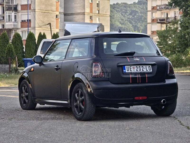 MINI One 