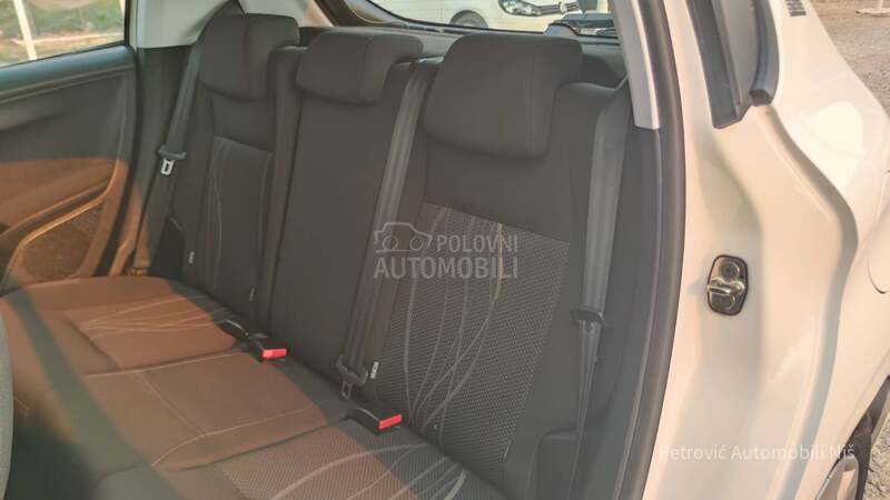 Peugeot 208 1.4 E-HDi /STYLE/NOV