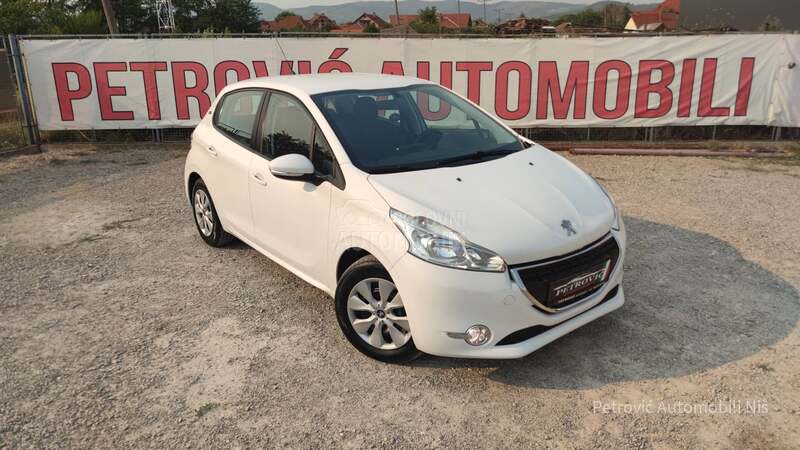 Peugeot 208 1.4 E-HDi /STYLE/NOV