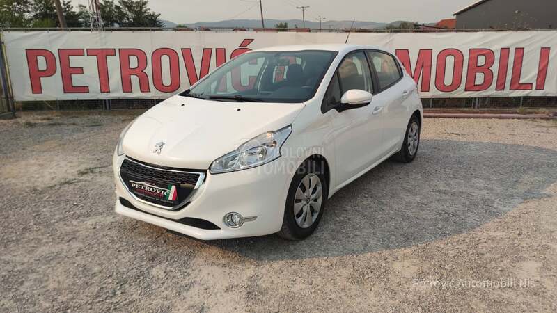 Peugeot 208 1.4 E-HDi /STYLE/NOV